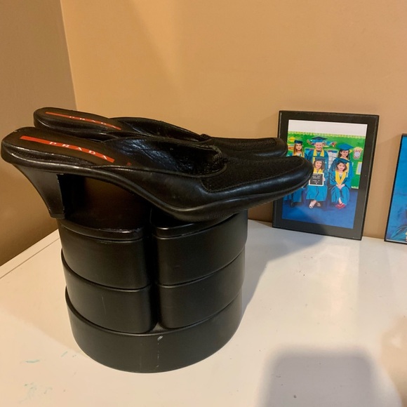 EUC!! PRADA-37.5 - Picture 5 of 6